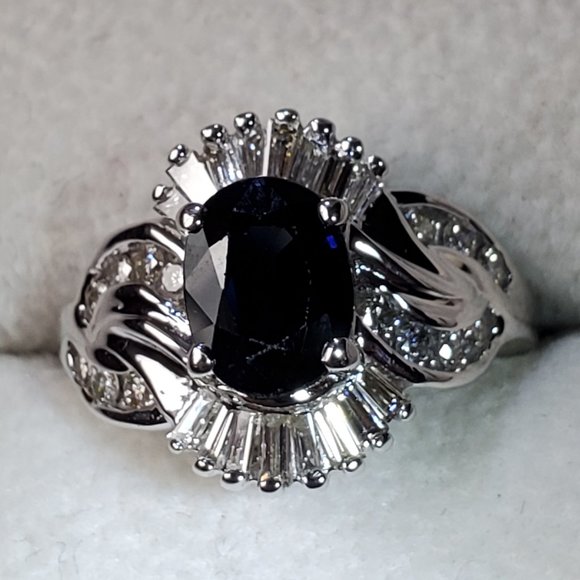 Beautiful design 14K white gold diamond & sapphire ring - Picture 4 of 12